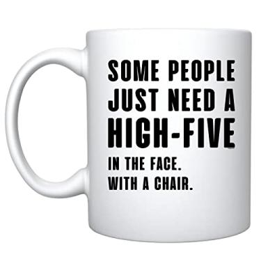 Imagem de Veracco Some People Just Need A High Five Caneca de café cerâmica presente engraçado para alguém que ama café colega de trabalho chefe homens mulheres (branco, porcelana)