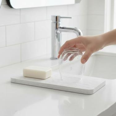 Imagem de Conjunto de porta-copos absorventes e tapetes de pia de secagem rápida para balcão de banheiro parceiros de superfície de cozinha uso doméstico 2 peças (branco, 21,8 x 7,9 cm)