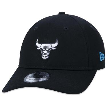 Imagem de BONE 9TWENTY NBA CHICAGO BULLS TECNOLOGIC ABA CURVA ABA CURVA STRAPBACK PRETO NEW ERA-Masculino