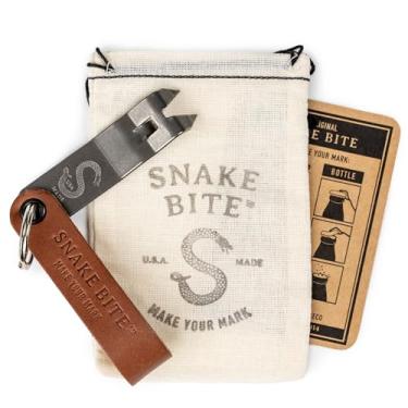 Imagem de Chaveiro abridor de garrafa original Snake Bite – 100% feito e patenteado nos EUA – abridor de cerveja de couro e aço inoxidável – presentes de padrinhos, gadgets EDC, chaveiro de cerveja para homens