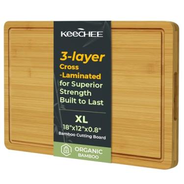 Imagem de Keechee Tábua de corte extra grande de bambu para cozinha – Tábuas de corte GG de madeira de 45,7 cm com sulco de suco e alças, tábua de cortar madeira para carne, queijo, frutas e vegetais (oleada,