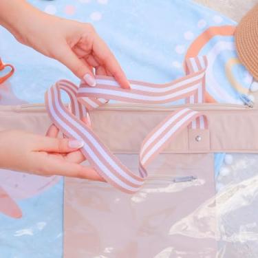 Imagem de Bolsa de Praia Impermeável Dobrável com Zíper 45x35cm – Resistente, Toque Acetinado, Alças Reforçadas e Design Multiuso 75047NUDELISTRAU