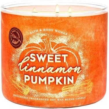 Imagem de Vela de abóbora de canela doce Bath and Body Works, 411 g