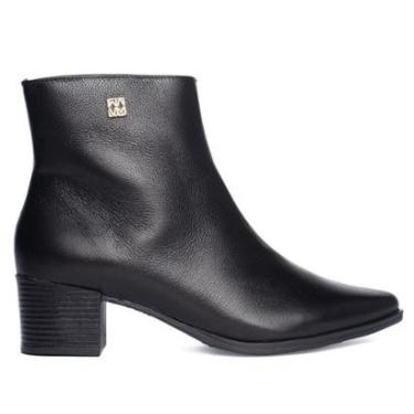 Imagem de Bota Feminina Via Marte Cano Curto Couro Preto-Feminino