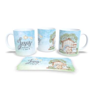 Imagem de Caneca Natalina Família Feliz, Porcelana Branca com Design Preto e Dourado, Decoração de Natal com Mensagem em Português (12789)