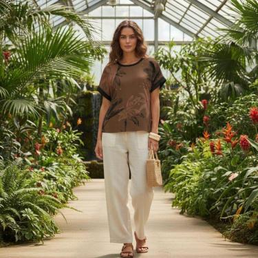 Imagem de Blusa Feminina Manga Curta Estampa Folhagem em Poliéster com Viscose Cereja Rosa-Feminino