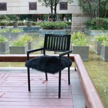 Imagem de Almofada para cadeira de pele de carneiro (tinta preta, pacote com 2)