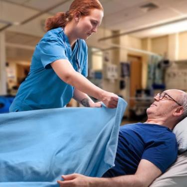 Imagem de Avalon Bedding Cobertores Hospitalares de Algodão Tamanho Solteiro Branco Térmico Pacote com 4 - Cobertor de Banho, Estilo Hospital, Leve Cobertores de Cama Hospitalar, Tamanho Solteiro (177 x 232 cm