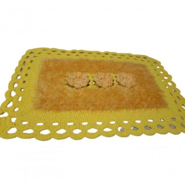 Imagem de Tapete De Crochê Luxo Amarelo E Dourado Artesanal