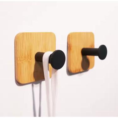 Imagem de Gancho Multiuso Autoadesivo de Bambu e Ferro - Decoração e Organização Elegante