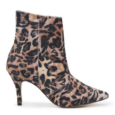 Imagem de Bota VL Cano Médio Animal Print Onça Salto Fino 8cm - Vitória Lugo, Es