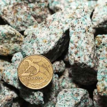 Imagem de Cascalho Bruto Amazonita Paraíba 3 Kg - 10 a 70mm Tipo B - CristaisdeC