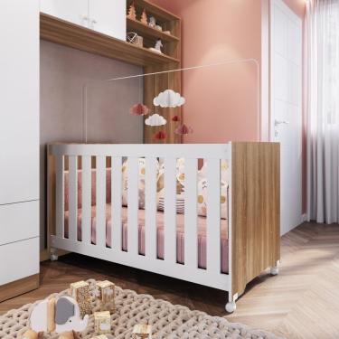 Imagem de Berço Infantil Simples Com Rodas, Regulagem De Altura E Grade Mdf 133cm Nogal Com Branco