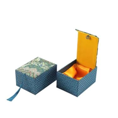 Imagem de Only My Live Home Caixa de armazenamento de joias chinesa de brocado de seda com enchimento de algodão, estojos de embalagem vintage para colar pulseiras presentes (azul, 10,8 x 7,9 x 6 cm)