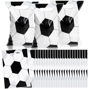 Imagem de BLEWINDZ 50 peças de sacolas plásticas temáticas de futebol para presente e brindes, sacolas de lembrancinhas de festa com alças para festas de aniversário infantis, dia de jogo de futebol, eventos
