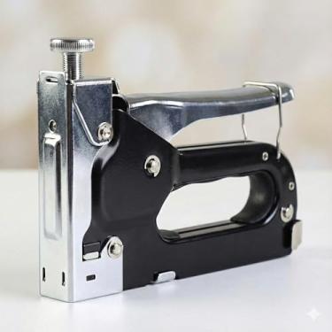 Imagem de Grampeador Compacto Profissional, Design Ergonômico, Estrutura em Metal para Uso em Escritório e Casa