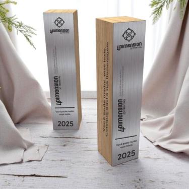 Imagem de Troféu Torre de madeira com placa de metal - 4 Dimension, 100 unidades
