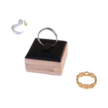 Imagem de Organizador De Anéis De Madeira De Bambu Quadrado Com Tapete De Veludo