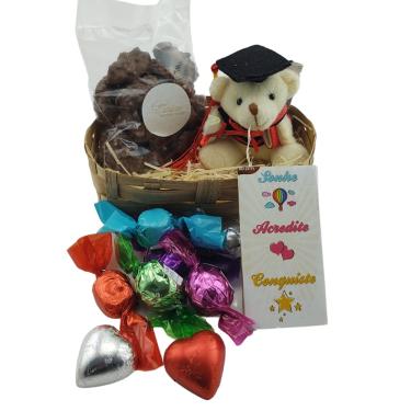 Imagem de Cesta de Presente Com Chocolates Para o Dia dos Professores