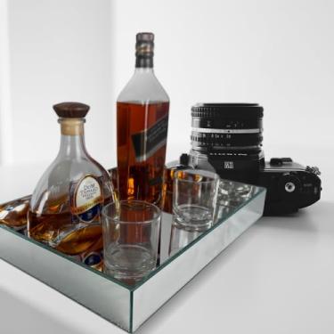 Imagem de Bandeja Espelhada de Mesa para Servir Sala Jantar Bebidas Bar Luxo Moderna Elegante (30x40cm)