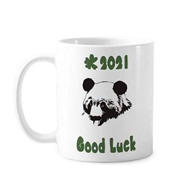 Imagem de Contorno de feroz, gato panda bonito, boa sorte, 2021, caneca de cerâmica, café, porcelana, louças
