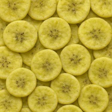 Imagem de Chips de Banana Temperados com Cebola e Salsa  Snack Natural, Salgadin