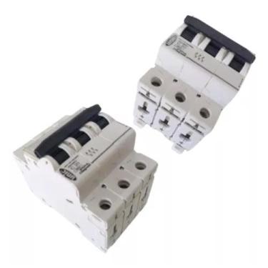 Imagem de Disjuntor Tripolar Din 10A - Pial Legrand