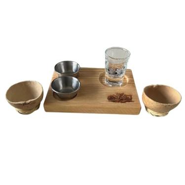 Imagem de Conjunto de degustação de mezcal e tequila premium – Bandeja de madeira de pinheiro com jicaras, copo de shot e salseros de aço inoxidável – Conjunto de presente artesanal de mezcal para bebidas