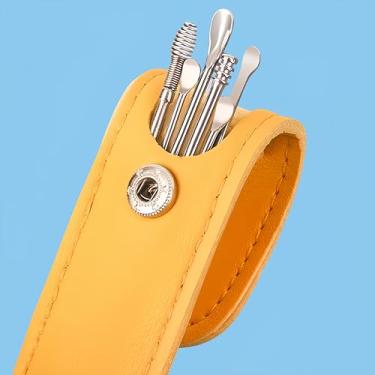 Imagem de 6 peças de ferramentas de limpeza de cera de ouvido multifuncionais de aço inoxidável, conjunto de 6 peças com estojo de couro portátil, adequado para viagens, casa e escritório, amarelo
