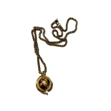 Imagem de Genérico Cordão com Pingente Globo Terrestre Terra e Planetas Dourado Unissexo