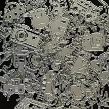 Imagem de Caixa Misteriosa Aleatória Com Cortadores De Metal Para Scrapbook Em F