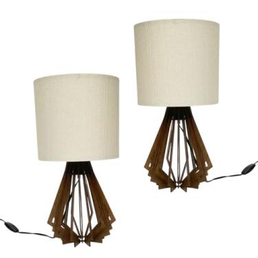 Imagem de Kit com 2 Abajur Luminária De Mesa Hana 40 Cm Sala Escritório e Quarto Base na Cor Imbuia e Cúpula Clara Bivolt 110/220V