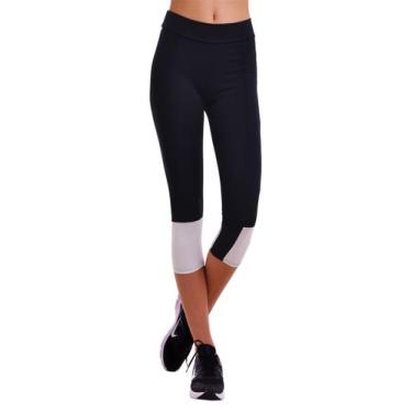 Imagem de Calça Legging Capri Fitness em Power Suplex Detalhe Branco - Genérica