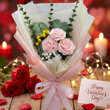 Imagem de Buquê de flores de rosas e eucalipto premium, flores artificiais de rosa de espuma DIY para decoração de casamento, centro de mesa de festa e arranjo de escritório, presente ideal para o dia dos