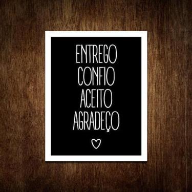 Imagem de Placa Decorativa Gospel Entrego Confio Aceito Agradeço 36X46 - Sinaliz