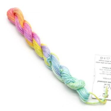 Imagem de Linha para Bordar Torçal Arco Íris Tons Pastéis Tingimento Artesanal -