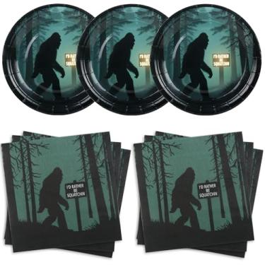 Imagem de Conjunto de 20 peças de pratos de papel e 20 guardanapos de festa Squatchin, decoração de festa de aniversário de pé grande para festa temática I'D Rather be Squatchin