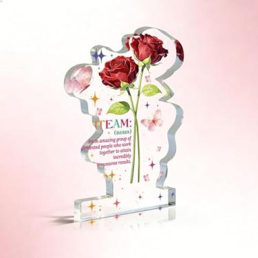 Imagem de Sinais e placas decorativas de mesa de acrílico "TEAM: An Amazing Group of Talented People" - Rosas vermelhas e brilhos com citação motivacional - Ótimo presente para colegas de trabalho, chefe ou