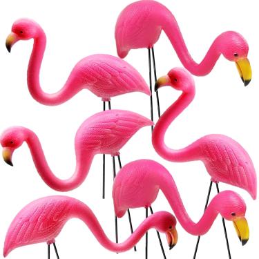 Imagem de GiftExpress Decorações de jardim de flamingos rosa - pacote com 6 estátuas de flamingos de plástico pequenas de 35,5 cm de altura com estacas de metal - ornamentos de flamingo e decoração de jardim