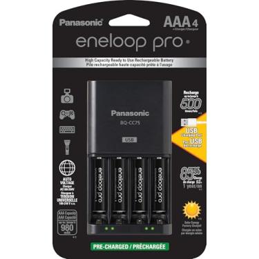 Imagem de Carregador de bateria avançado Panasonic K-KJ75K3A4BA com porta de carregamento USB e 4AAA eneloop pro baterias recarregáveis de alta capacidade