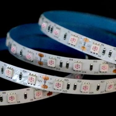 Imagem de Fita de luz LED de 12 volts 850 nm, 5 m/16,4 pés 72 W IP20, fita de luz infravermelha flexível não impermeável para fotografia noturna e terapia de luz vermelha LED (850 nm, 300 LEDs, 5050 SMD)