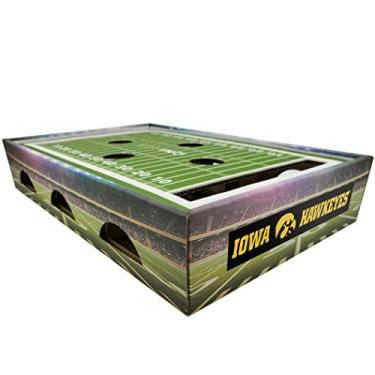 Imagem de Pets First NCAA Iowa Hawkeyes Caixa arranhadora para gatos, brinquedo de gato para dia de jogo, NCAA campo de futebol projetado para gatos e lounge, jogo estimulante para gatos, IA-5028