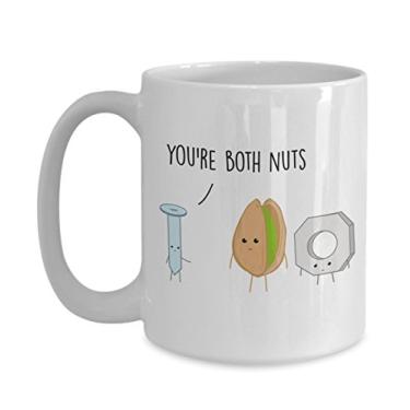 Imagem de SpreadPassion Caneca engraçada carpinteiro trabalhador da construção civil - You're Both Nuts- Caneca engraçada de amor do dia dos namorados - presentes para namorado, namorada, marido, esposa