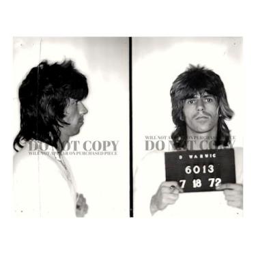 Imagem de Fotografia de Keith Richards Mugshot 28 x 35 cm - The Rolling Stones - Famoso Warwick, Rhode Island, 1972, Retrato de foto - Música lendária - Guitarrista brilhante - Ícone do Rock and Roll - Keef -