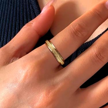 Imagem de Anéis Fidget para mulheres e homens, anel giratório de aço de titânio para alívio da ansiedade, estresse, glitter, jateamento de areia, joia de ansiedade para presentes femininos, Liga de aço, Sem