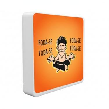 Imagem de Luminária Box Slim Mestre Fod*se USB, LED 5W, Bivolt, Polietileno, 20x18x5 cm, Luz Difusa