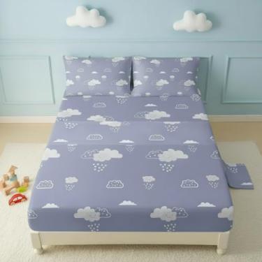 Imagem de QOOMO Jogo de lençol solteiro infantil com desenho animado nuvem, estampa de clima adorável para todas as estações, azul neblina para decoração de quarto, 1 lençol com elástico, 1 lençol de cima, 2