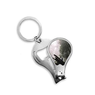 Imagem de Abridor de cortador de unhas com cenário da natureza da ciência silvicultura chaveiro tesoura