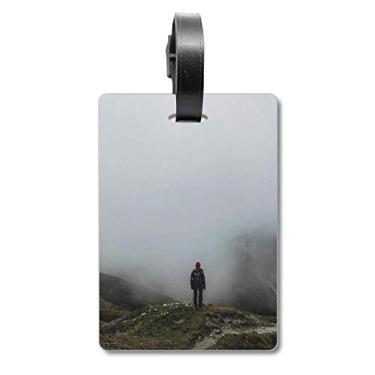 Imagem de Fog Clouds Mountain Nature Bolsa de viagem com etiqueta para cartão de bagagem