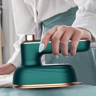 Imagem de Mini Máquina Passar Roupa Ferro a Vapor Portátil Doméstico - StarMega,